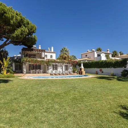 By Interhome Vilamoura